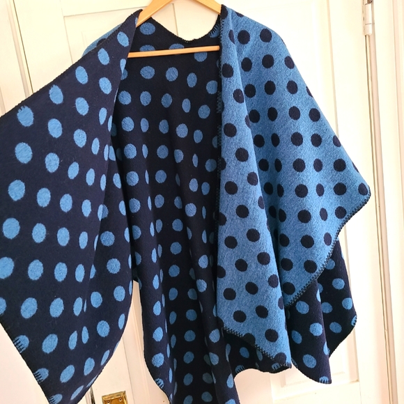 VINTAGE - Polka dot poncho - Picture 12 of 16